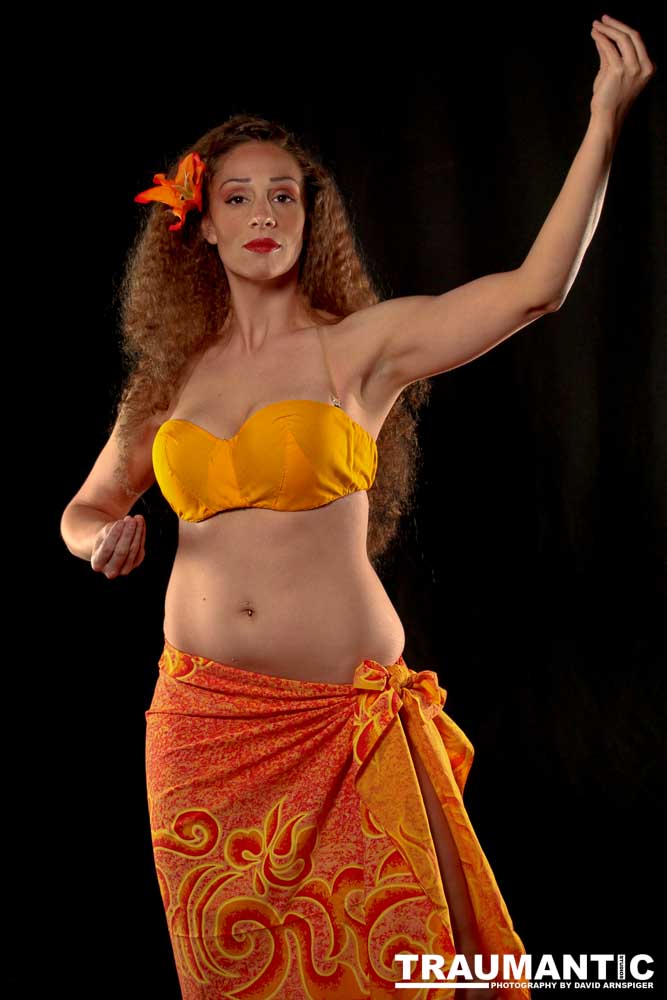 What a blast to get to shoot with a gorgeous Tahitian Dancer.  Ne-Ne was looking for shots to use to promote herself, and I got an opportunity to shoot something truly beautiful and interesting.